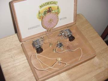 Dave's Homemade Cigar Box Radio, Inside