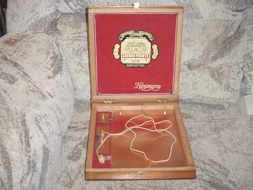 Cigar Box Radio Full View