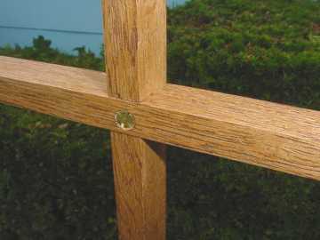 Dave's Loop Crystal Radio, Center with holding screw