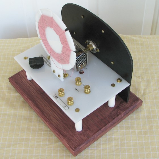 Dave's Easy Tuner Crystal Radio Side View