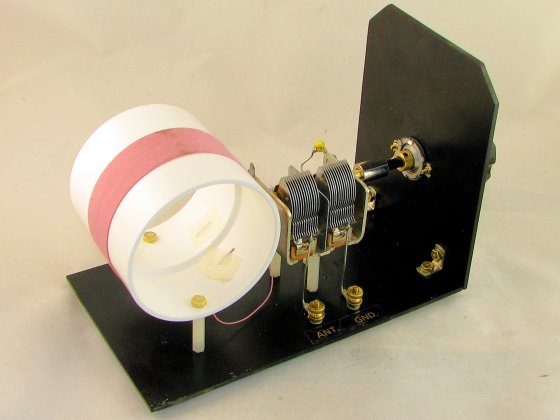 Rear view of the crystal radio AT Unit.