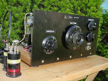 Dave's 3 Tube All Wave Receiver, Front Side View