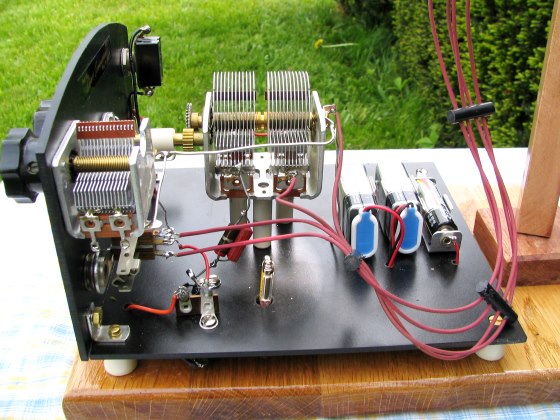 Dave's Loop Radio chassis view.
