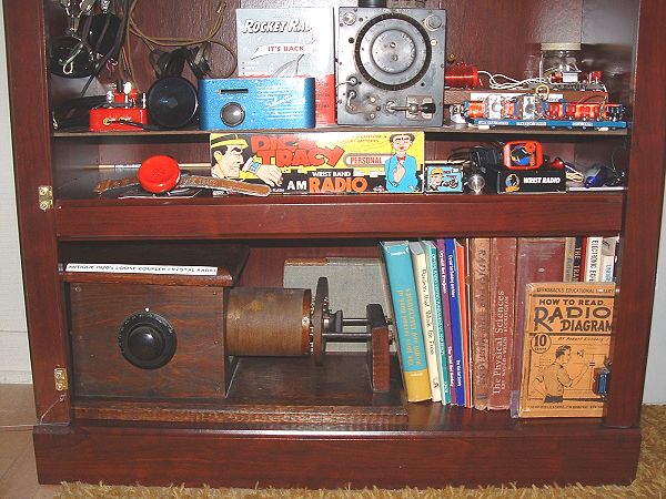 Ken Lyon's Crystal Set Museum