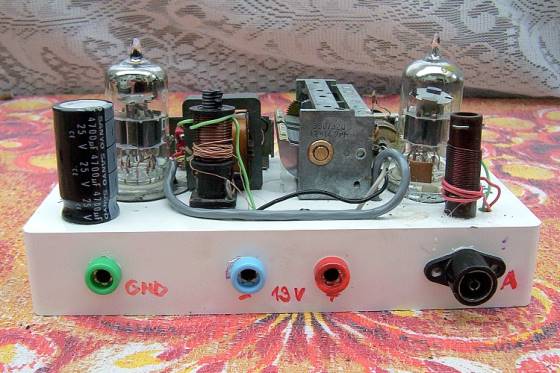 Jara's Regenodyne tube radio