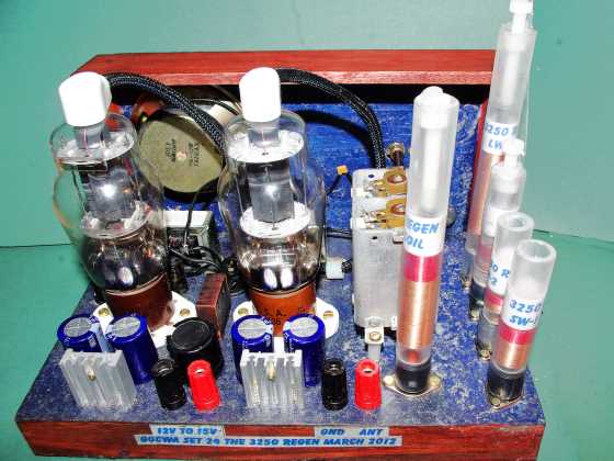 Dual 1625 valve regenerative radio receiver, back