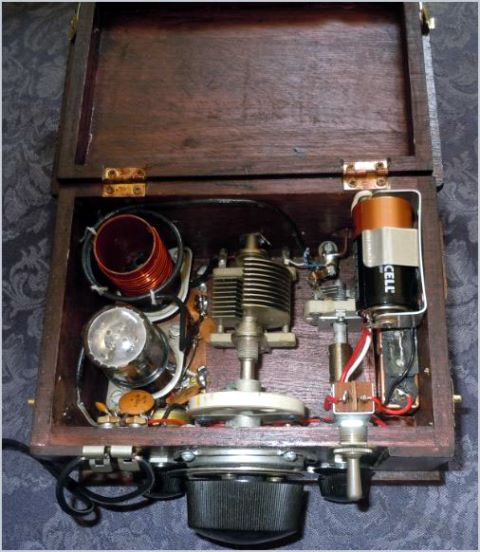 Regenerative Shortwave Receiver Internal View