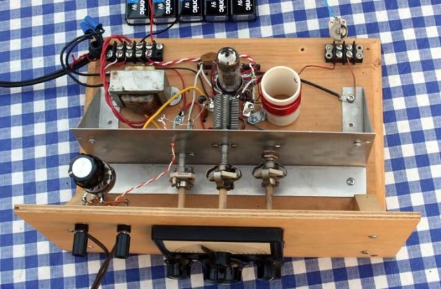 TV Tube Regen Radio top view