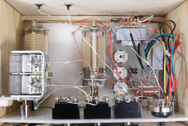 Ralf's 5 band crystal set internal view